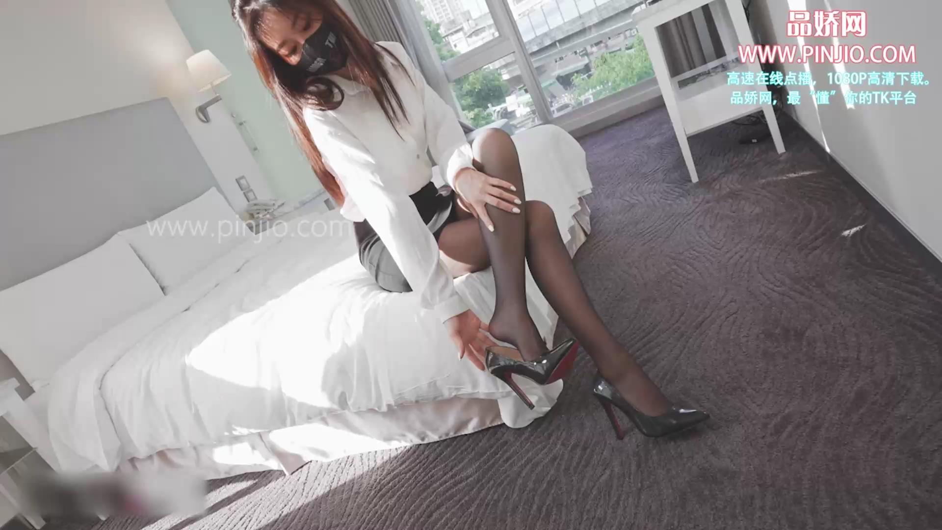 YZ_1959[Limerence]語葳女神 Jaly完美长腿 黑丝 OL诱惑