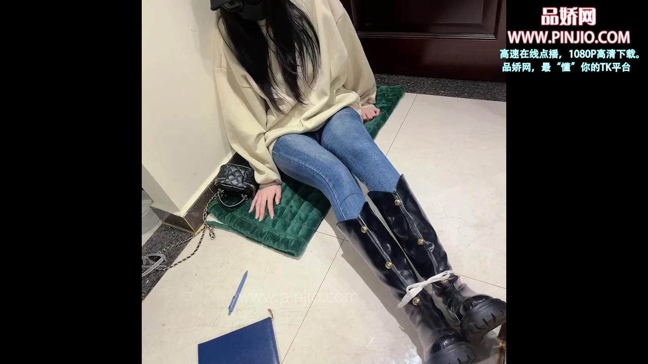 YZ_2484被闺蜜暗算自挠脚心