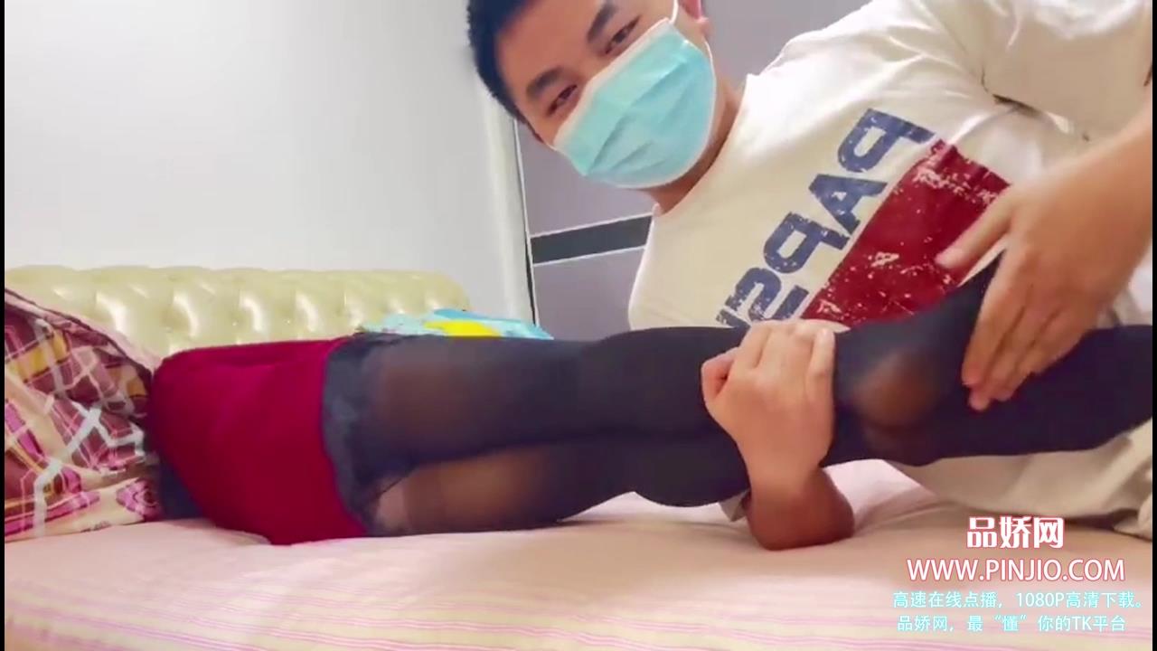 YZ_2533【真实约现】第三次，黑丝，疯狂挠脚痒的很