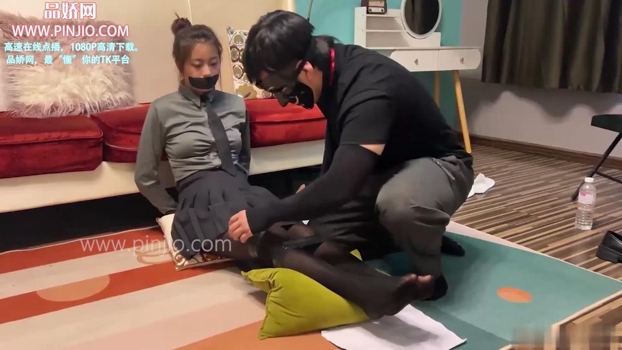 YZ_2725面试房间里不能说的秘密