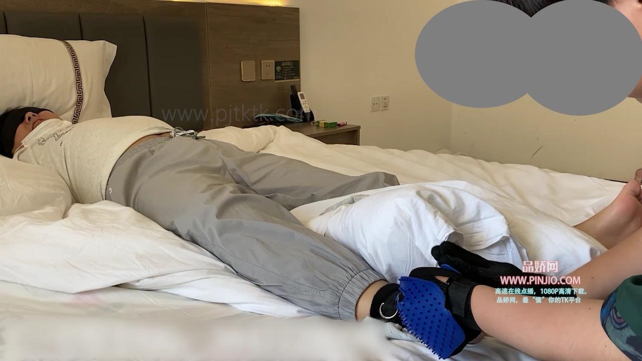 YZ_2977酒店TK怕痒女生-下p4