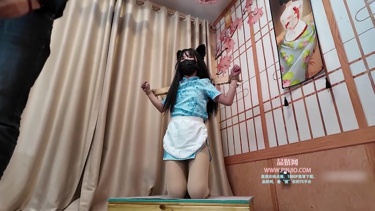 YZ_3866颜颜很怕痒 绑木架上 各种挠痒