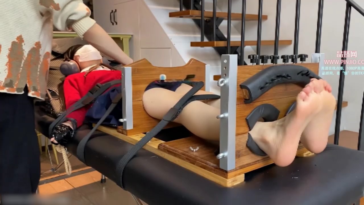 YZ_4483[橘子]拘束衣挠痒惩罚-下